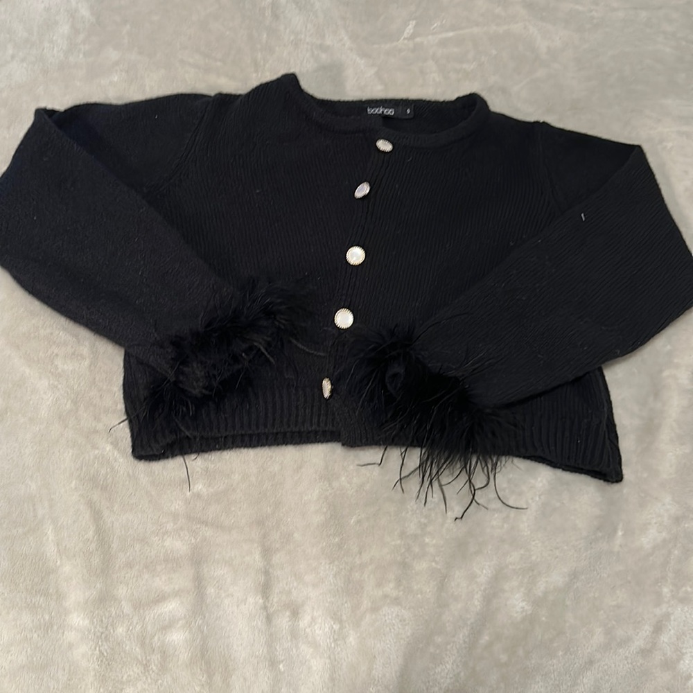 Cropped feather sweater